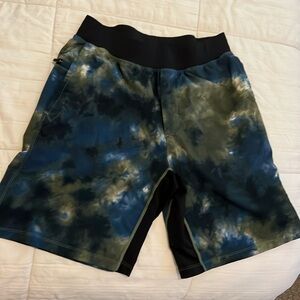 Men’s tie-dye Fabletics shorts